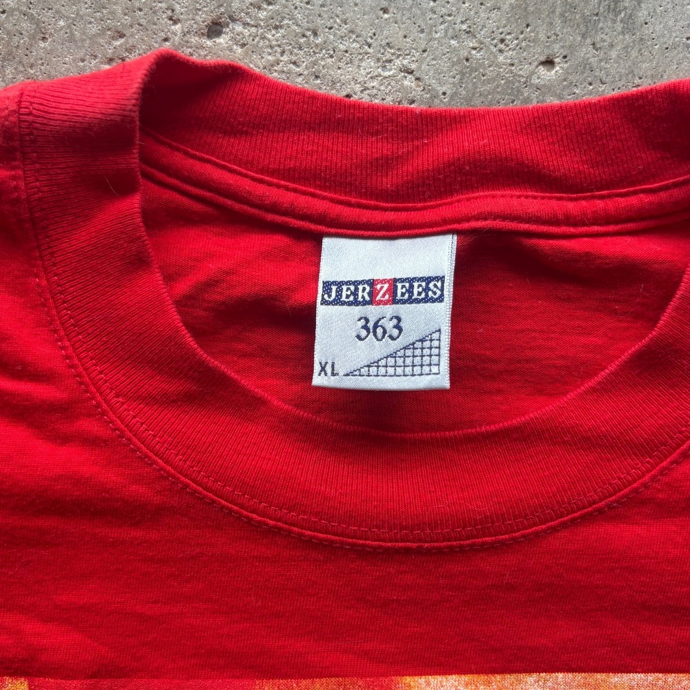 Vintage Jerzees Rio Ferdinand Manchester United Red Graphic T-Shirt Mens XL - Picture 2 of 3